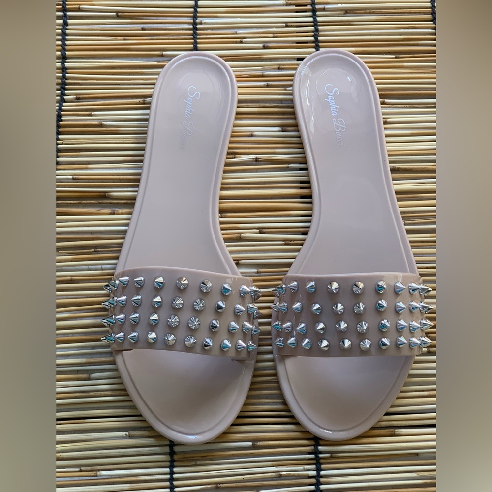Jelly spiked slide